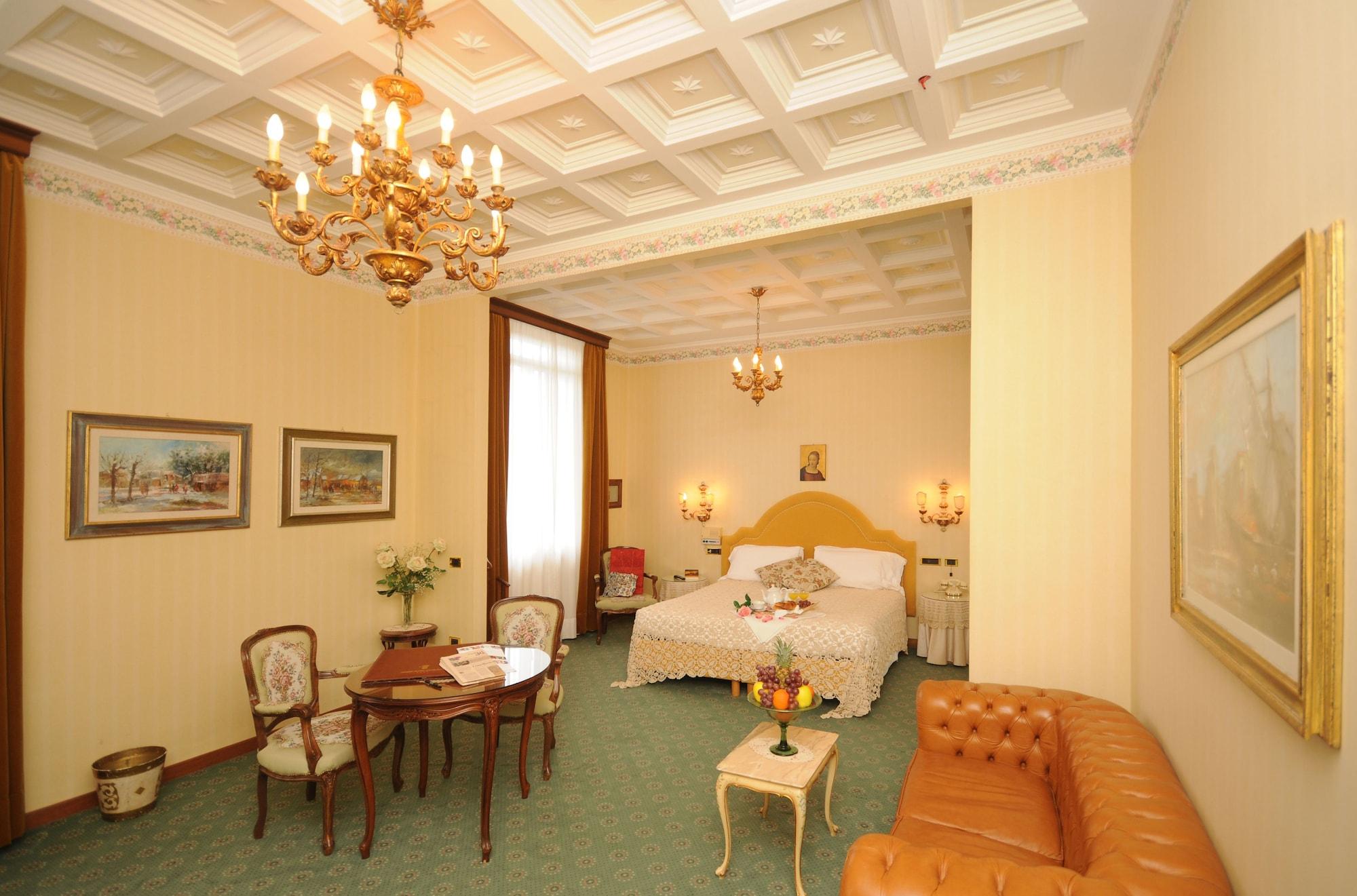 Hotel Grand Excelsior