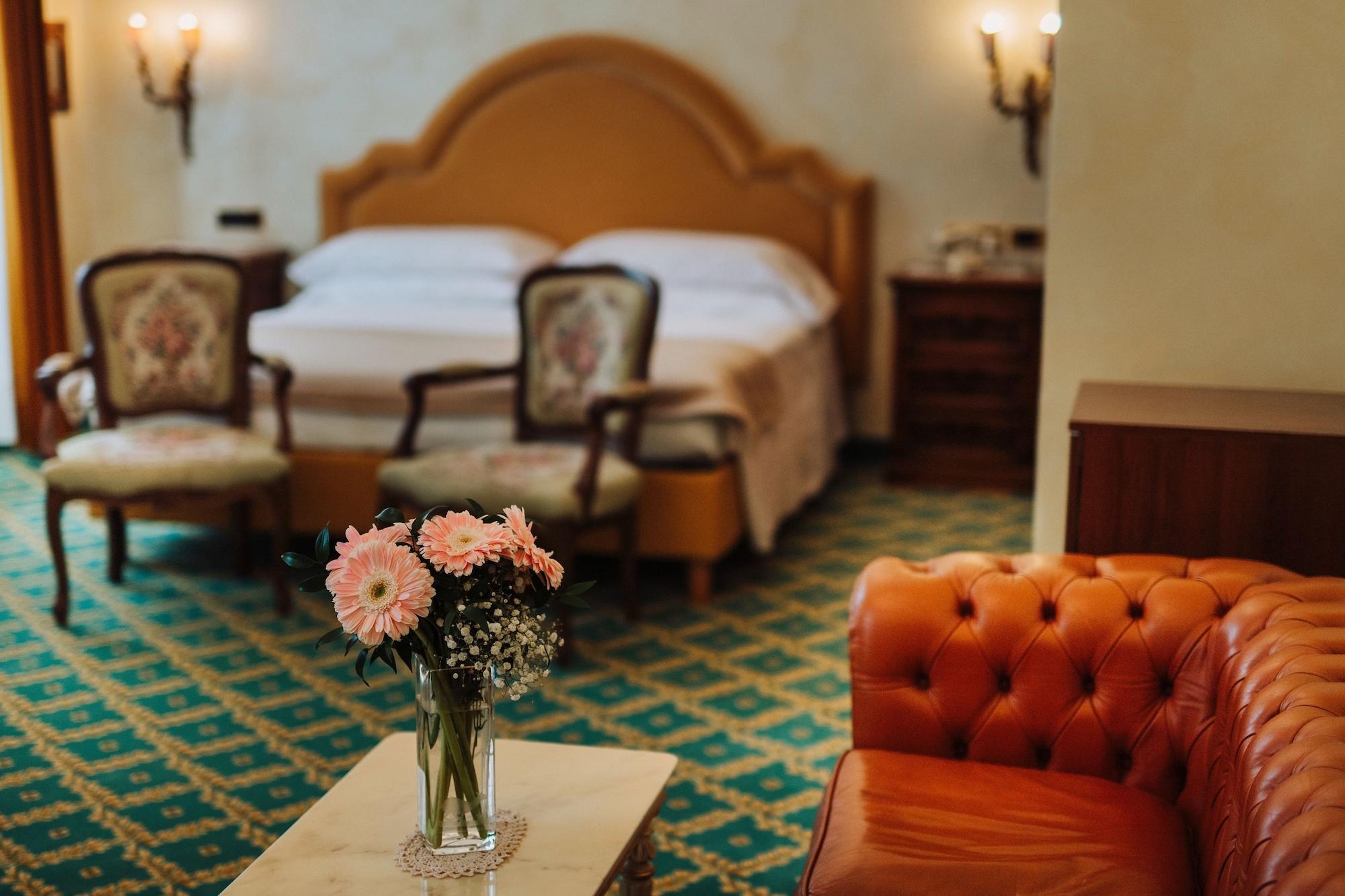 Grand Excelsior