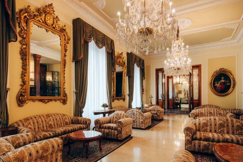 Hotel Grand Excelsior